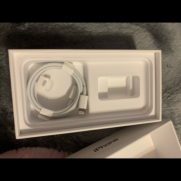 iPhone 7 S - Picture 5 of 6